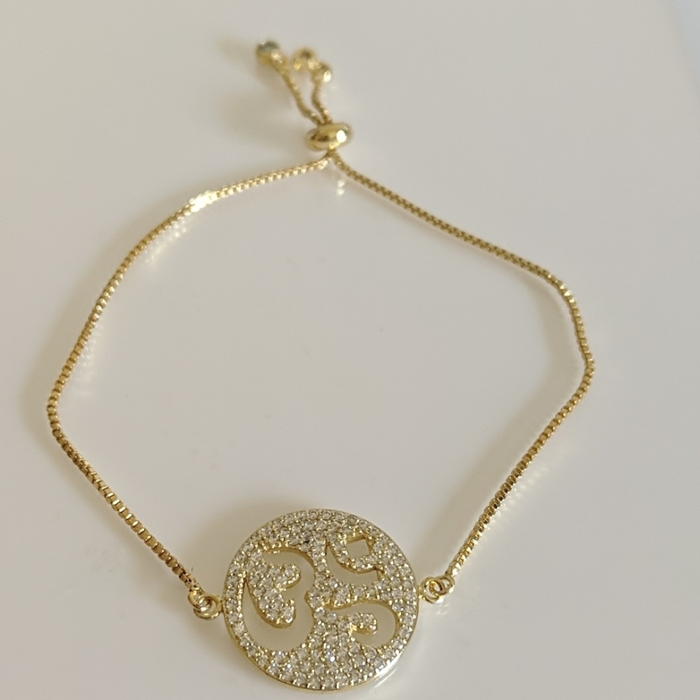 Gold Circle Slide Bracelet